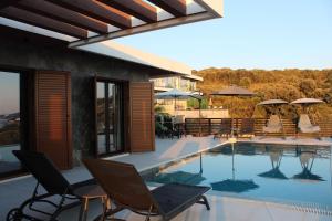 Luxury Villa Lorcrimar