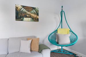 Two Bedroom Duplex in Angel HIgh Street