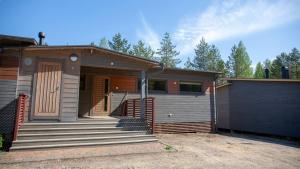 Kuoreksenniemi Villas & Lakehouse