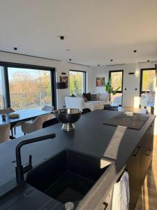 Exclusive apartment with a hot tub and view