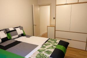 The Quiet City Escape 2 bedroom, 1 Bathroom