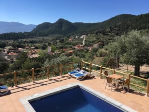 Pilar de la Sima casa rural Arguellite Yeste