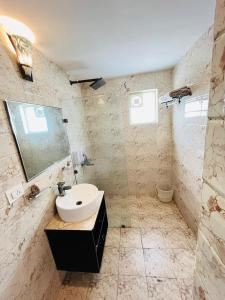 Nandan Retreat 4-Star Hotel & Luxury Villas Near Prem Mandir, Vrindavan