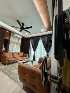 Cenderawasih Semi-D Homestay