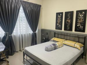 Cenderawasih Semi-D Homestay