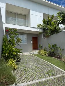 Modern House Near The Beach