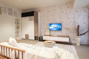 Modern 2br Apt In William St Melbourne Cbd