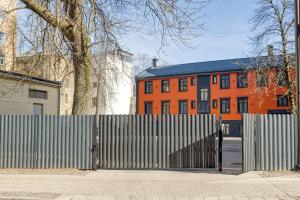 Cozy Designer Flat in Riga with Free Parking