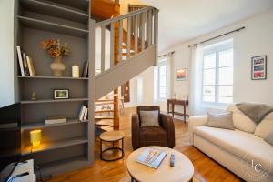 The Lioness of Orléans Spacious & Bright 2-Bedroom