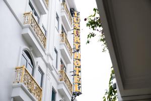 Luxury Hotel - Số 3 , Ngõ 12 Nguyễn Khiêm Ích , Trâu Quỳ , Gia Lâm , Hà Nội
