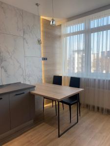 Pearl apartment near the sea on the 10th Fontana