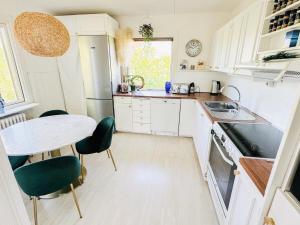 Bright 4BR Hilltop Villa Close to Gothenburg City