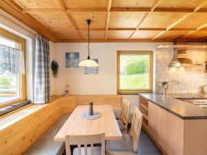 Spacious apartment near the centre and ski resort