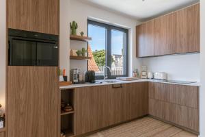 The Sassy Summit - Chic Comfort Views & Good Vibe