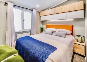 Hanworth Country Park