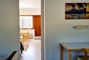 Aalto terrace house in Päivölä, Sunila, cozy and bright two-room apartment Aino