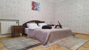 Просторная, винтажная квартира возле метро Позняки