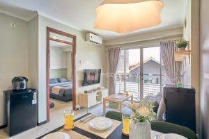 Gateway Pasteur by Eazystay