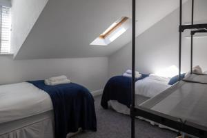 Canary House By RentMyHouse