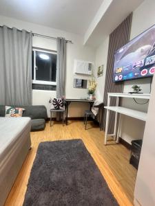 16Q Mesaverte Unit in city near SM