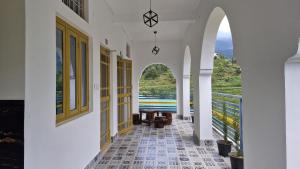 Valley vibes by bahugunas den