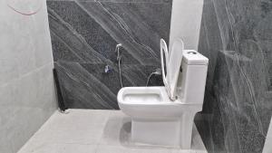 Valley vibes by bahugunas den