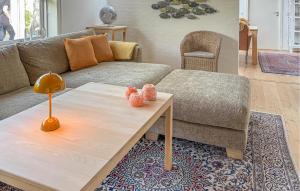 Nice Home In Esbjerg V With Wifi