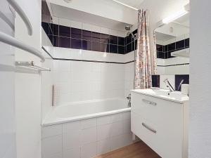 Le Zénith - Studio - cabine - Centre - Parking