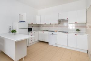 Acqua Vista - Family & Pool & 300M from BEACH