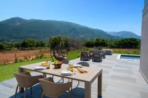 Villa Drogarati Retreat by Villa Plus