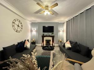 Beautiful Family Three Bedroom Apartment In Paddington
