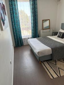 Chambre hôte privée spacieuse équiper gare de Lille