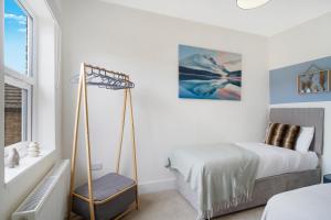 Cosy 3BR Home in Bedford, Sleeps 5