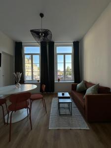 Suite Nova 4 personnes - Vue Hôtel de Ville - à quelques minutes du centre-ville de Charleville-Mézières