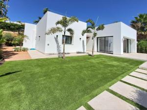 Noctua 016 Villa Estepona El Pilar 1