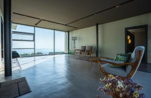 SKYLINE VILLA ESTATE The Luxury Mountain Experience