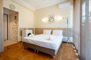 Alimos Deluxe by the sea