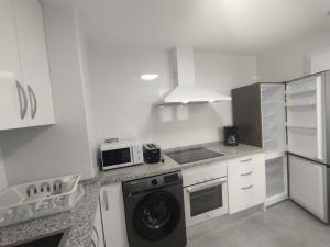 Velez Malaga 2 Dorm 4 Huésped Piscina Parking WiFi