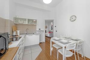 Corso Buenos Aires - Elegant one bedroom - WiFi