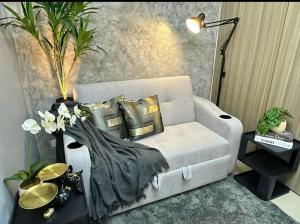 Sakura Suite at Shore 2