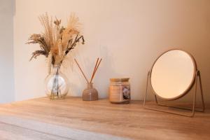 Spacious 3-Bed Bungalow with Parking in Pensby by Rework Accommodation