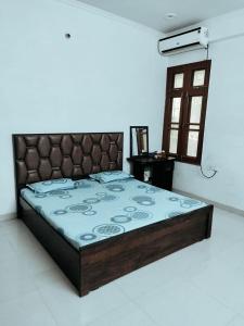 Spacious Peaceful Apartment for Two Families in Lucknow