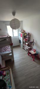 Chic & Cozy 95m Apartment Perfect for Families