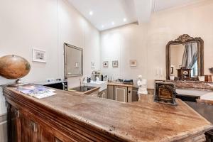 Palais des Papes - Havre de Paix III