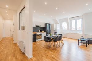 Stuart elegance with Cathedral view, Ideal for Families