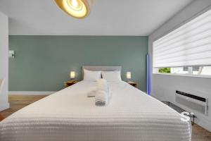 Stylish Studio - Parking & Gym Near Aventura