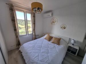 Charmant petit mas classé 3 étoiles, vue Golf et proche plage