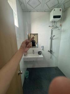 Hotel Hưng phát 3 có Sạc Vinfast