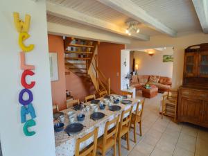 Modern Farmhouse in Chassepierre with Terrace