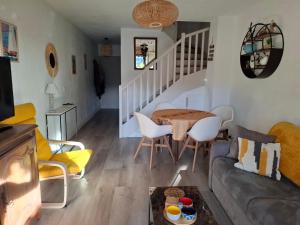 Charmant petit mas classé 3 étoiles, vue Golf et proche plage